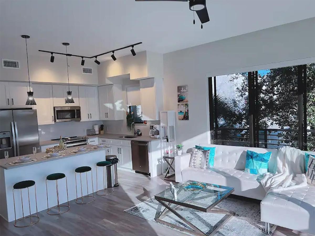 Lux Place And Cozy 3Beds 2Rooms Enjoy Life In Wpb Gym, Ev Station Nearby The Downtown And Beaches غرب شاطئ بالم المظهر الخارجي الصورة