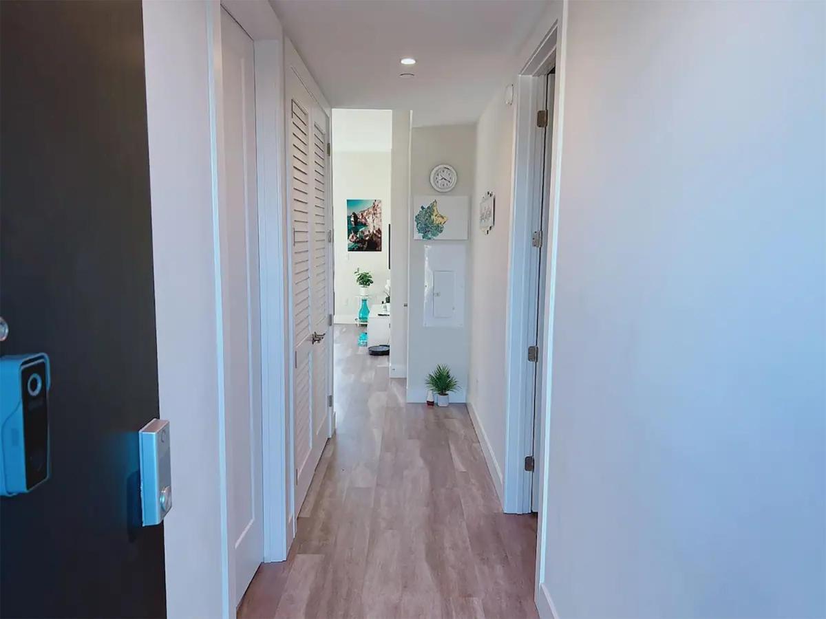 Lux Place And Cozy 3Beds 2Rooms Enjoy Life In Wpb Gym, Ev Station Nearby The Downtown And Beaches غرب شاطئ بالم المظهر الخارجي الصورة
