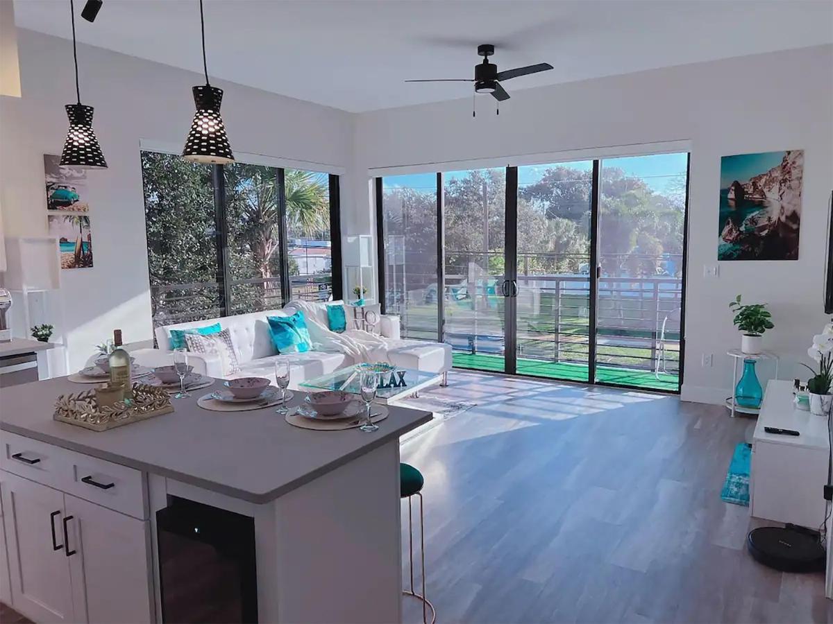Lux Place And Cozy 3Beds 2Rooms Enjoy Life In Wpb Gym, Ev Station Nearby The Downtown And Beaches غرب شاطئ بالم المظهر الخارجي الصورة